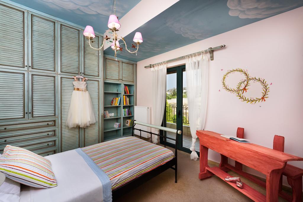 Golden Crest Villa Hersonissos  Bagian luar foto